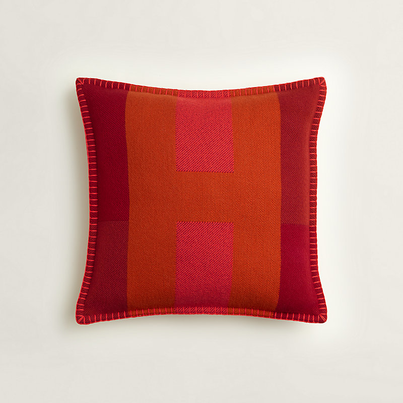 H Horizon pillow - Red | Hermès Finland